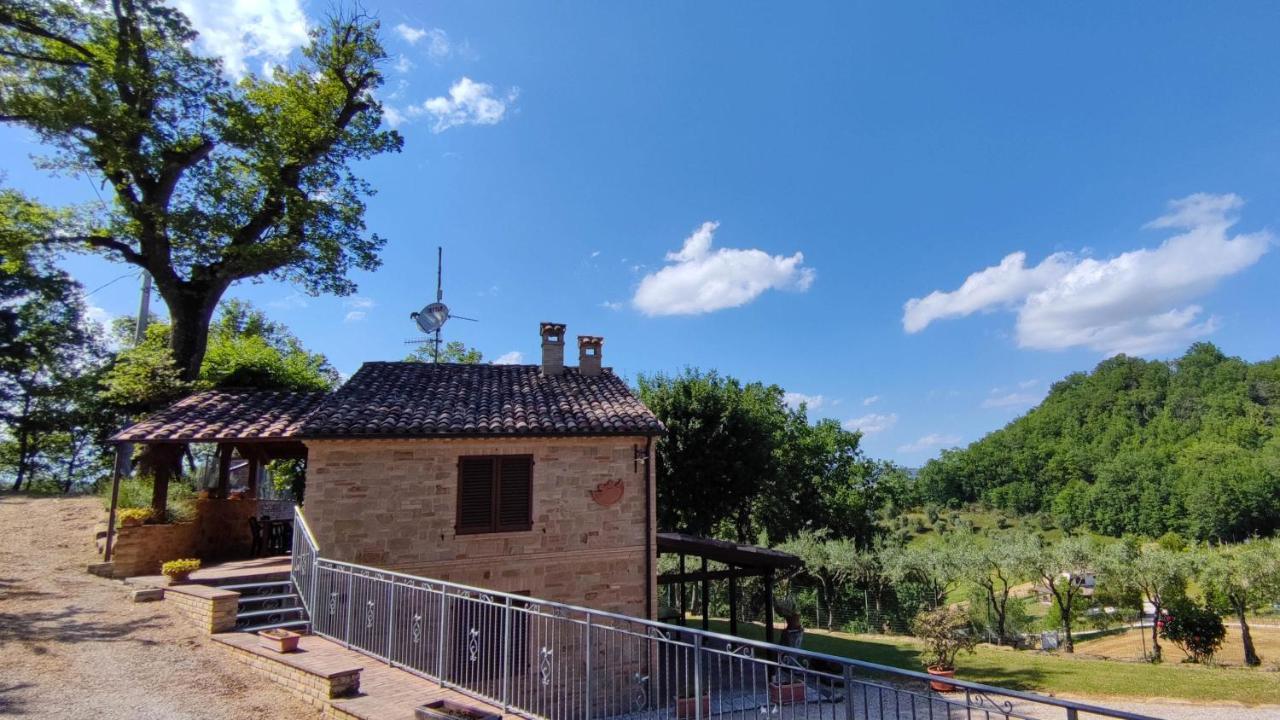 Agriturismo Pascucci โตเล็นติโน ภายนอก รูปภาพ